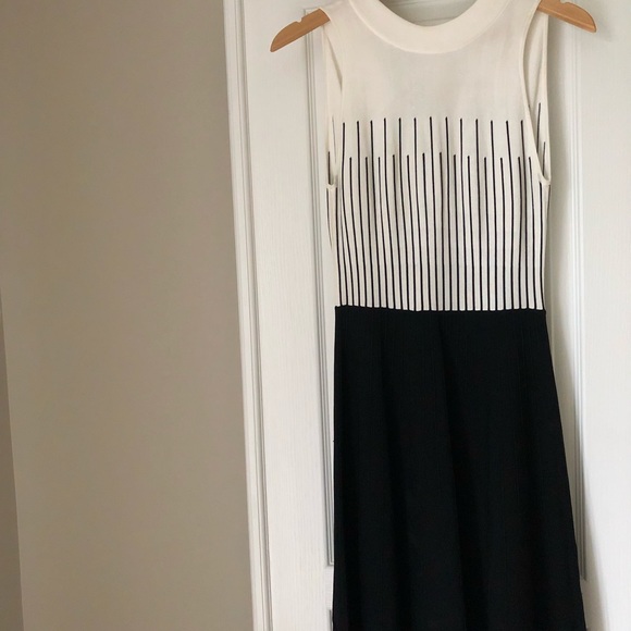 MILLY EMBROIDERED KNIT VISCOSE WHITE/BLACK DRESS - Picture 1 of 5